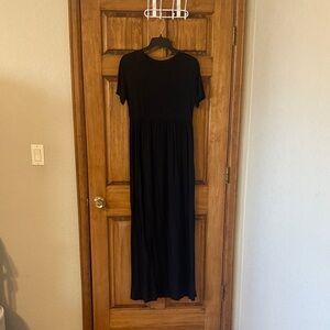 Black Short-Sleeve Maxi Dress
